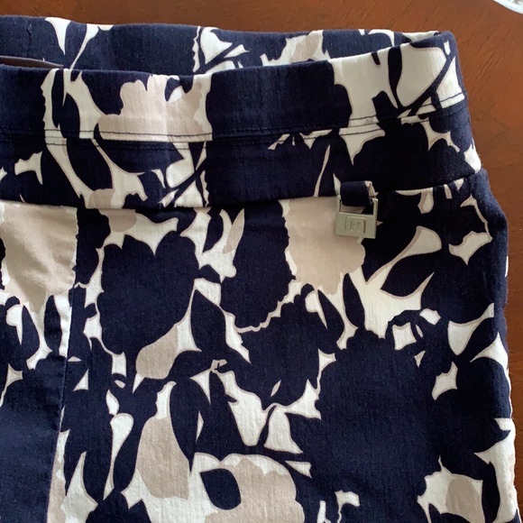 Cropped capris - Picture 3 of 4